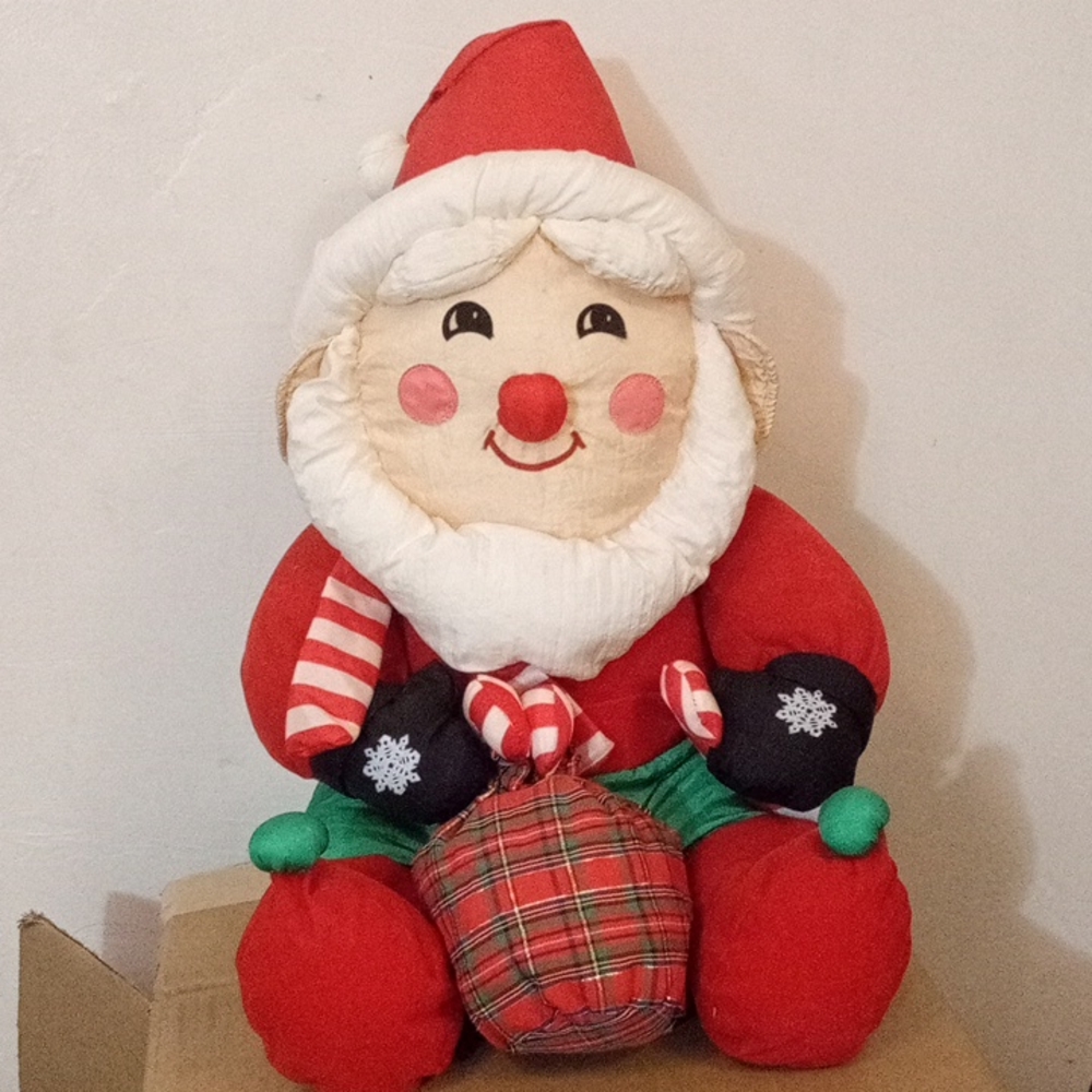 Vintage Sitting santa
